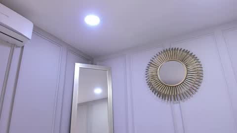 charlottebrownn_ online show from January 11, 5:57 am