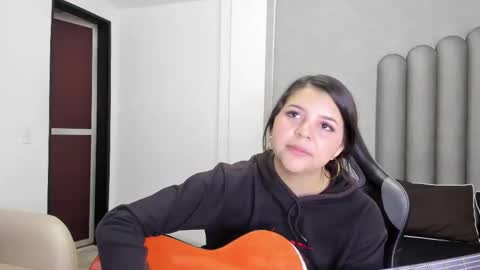 charlottee_starr online show from December 5, 8:39 pm