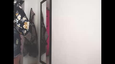 charlottekiss99 online show from December 14, 1:45 am