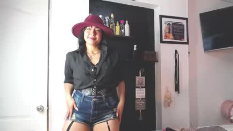 Snapshot of charlottekiss99 chatting on October 18, 12:09 pm charlottekiss99 online show from October 18, 12:09 pm