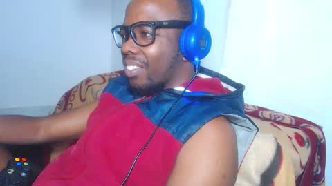 charly_vergonti_ online show from October 5, 9:50 am