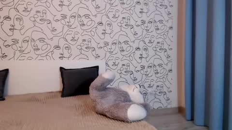 Maya online show from January 26, 8:13 pm