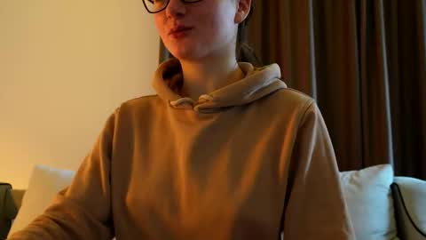 katie online show from February 3, 1:04 pm