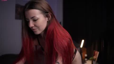 Belle and Miley online show from July 2, 9:09 pm