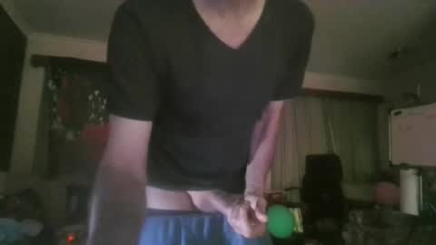 We Chat online show from October 4, 9:34 pm