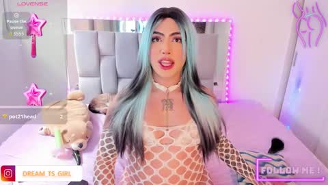 Snapshot of chaturmodels chatting on September 10, 5:25 pm Sophie  online show from September 10, 5:25 pm