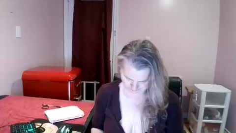 chealsiek online show from November 11, 11:40 pm