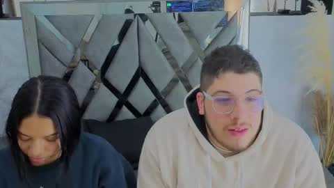   online show from February 15, 4:26 am