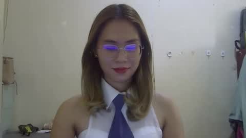 chelly4u69 online show from October 20, 5:12 am