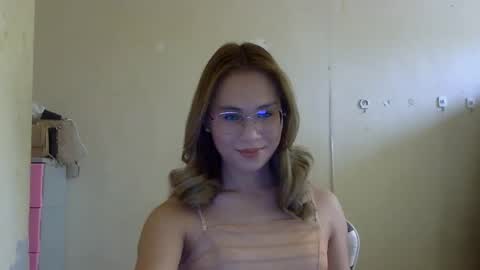 chelly4u69 online show from October 11, 3:11 am