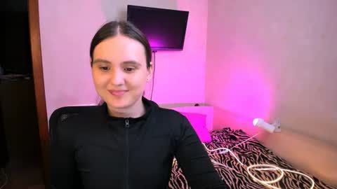 Chelsy  Luxe  online show from July 6, 10:23 am