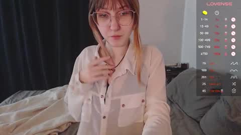 Cheryl online show from November 17, 7:27 pm