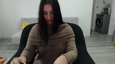 Snapshot of cherry_pie95 chatting on October 6, 6:09 am Sherry online show from October 6, 6:09 am