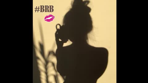 Mia online show from November 13, 7:33 am