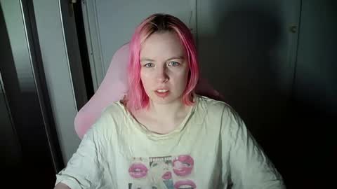 cherrybaby_0 online show from April 30, 10:14 pm
