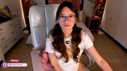 Cherry online show from May 30, 9:13 pm