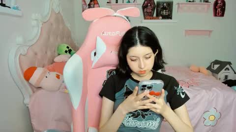 cherrycute666 online show from October 18, 3:00 am