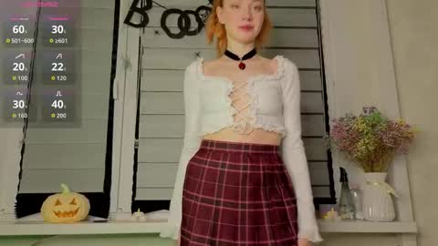 Snapshot of cherrypepperkiss chatting on October 23, 12:28 pm Lysia online show from October 23, 12:28 pm