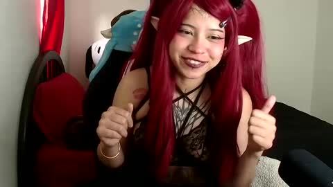 Snapshot of cherrywitchy chatting on September 18, 5:39 pm Cherry online show from September 18, 5:39 pm