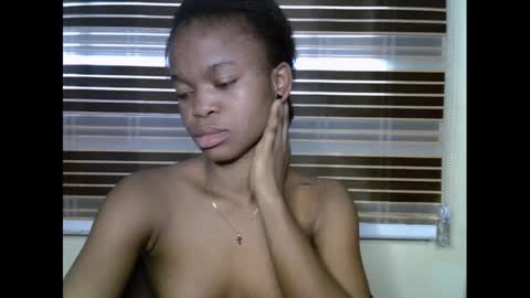 Snapshot of cherryxpussy chatting on March 10, 7:33 am cherryxpussy online show from March 10, 7:33 am