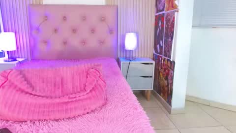 Cheryl online show from February 12, 5:00 am