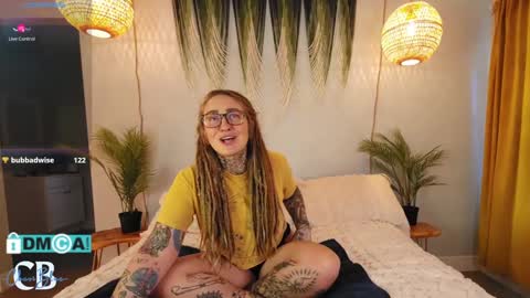 Chevi Blue online show from February 3, 3:17 pm