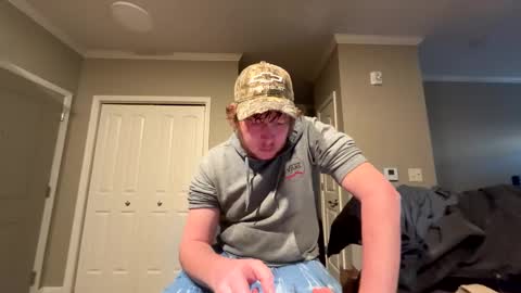 chevycamaro1978 online show from December 12, 9:37 pm