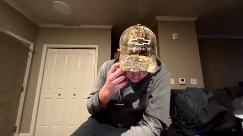 chevycamaro1978 online show from December 13, 8:36 pm