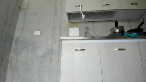 Chiara fustox online show from April 4, 7:21 pm