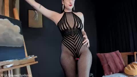 Nina   online show from September 25, 4:14 pm