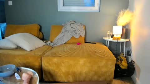 yoursensualparadise online show from October 28, 12:17 pm