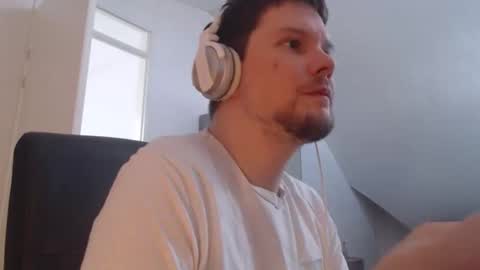 Snapshot of chillzonecam chatting on September 12, 3:58 pm chillzonecam online show from September 12, 3:58 pm