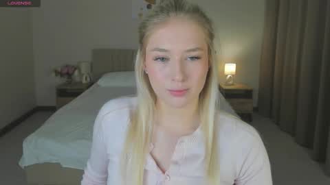 Chloe online show from January 12, 4:08 am