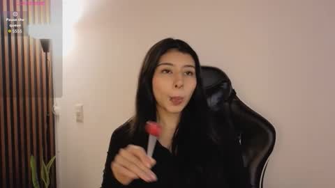 chloe_bluee_ online show from March 23, 1:27 pm