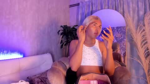 Chloe online show from June 18, 10:04 pm