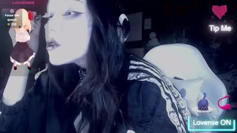 chloe_crystall_killer online show from March 13, 5:00 am