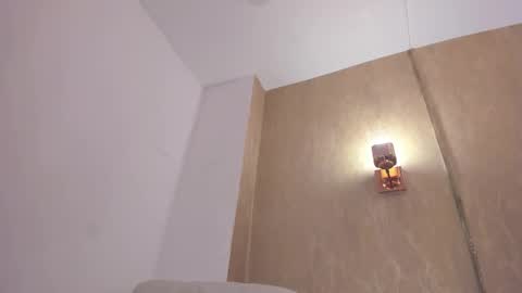 chloe_luxury online show from March 13, 4:10 pm