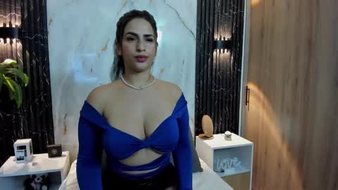 chloe online show from October 2, 11:20 am