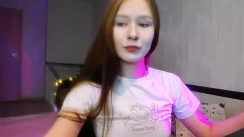 chloe wifey online show from December 17, 3:08 pm