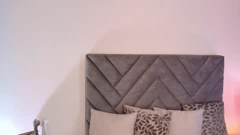 chloe_wilson7 online show from April 7, 11:56 am