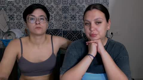 Eva and Sandra online show from February 14, 3:26 pm