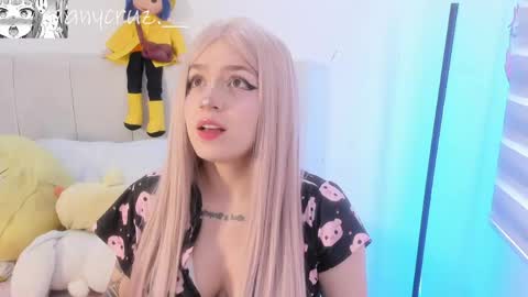 Chloe online show from May 18, 9:54 pm