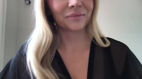 Chloe online show from July 7, 1:48 pm