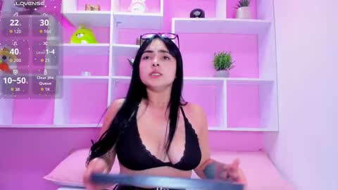 Chloe online show from December 14, 8:26 pm