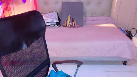 Chloe rosse online show from May 15, 1:58 am