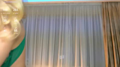 Chloe online show from March 11, 9:40 pm