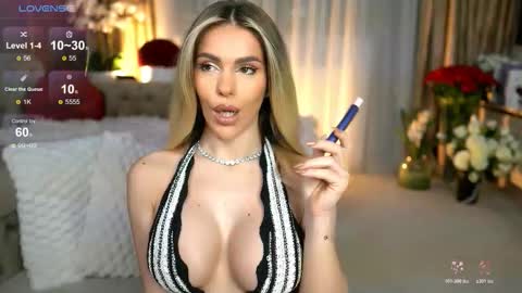 Chloe online show from March 9, 2:05 am