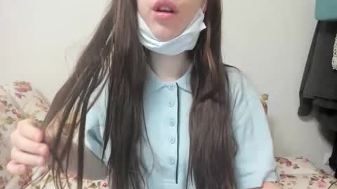 chloewilldoit online show from January 6, 5:00 am