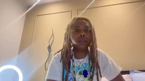 ChocolateCakeQueen online show from December 6, 3:02 am