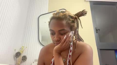 ChocolateCakeQueen online show from December 4, 4:26 am